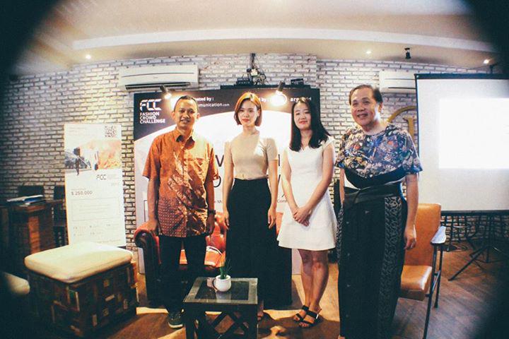 fcc_indonesia's tweet photo. Konferensi Pers Fashion Crowd Challenge 2015, yang diadakan di @beranda pada 1 September 2015 #fashioncrowdchallenge http://t.co/S49hJA3ZOe