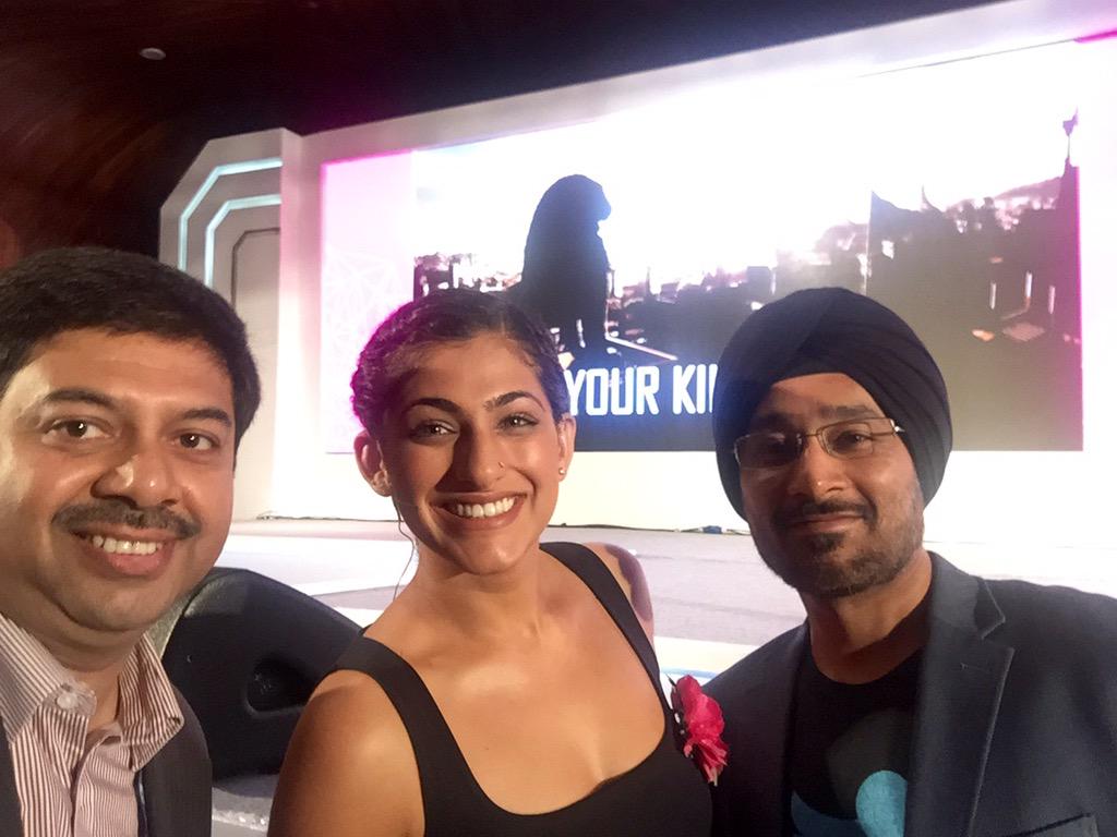 PradeepDwivedi's tweet photo. .@IAA_india #IAASilverSummit @kubrasait meet @parrysingh #Twitter #WhatsComingNext http://t.co/bHby65HvvF