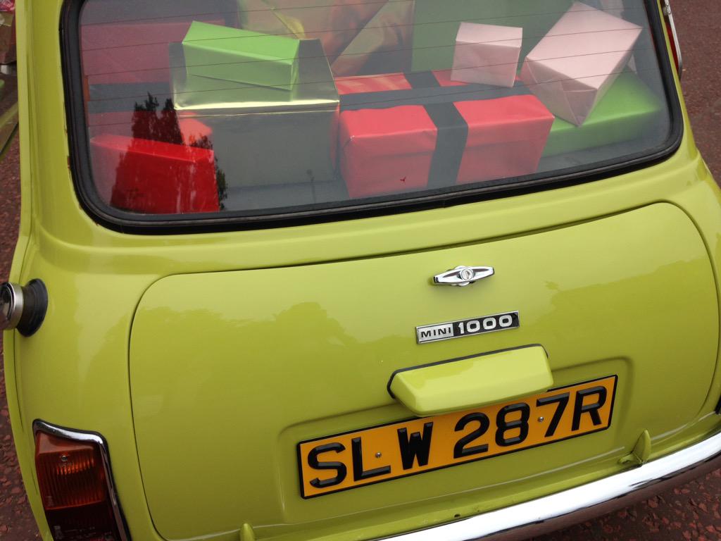 MrBean's tweet photo. And he's got a car full of presents!! #MrBean25 http://t.co/Zwpts2NyFc