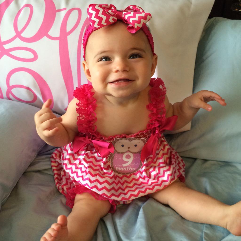 _MadisonEmery_'s tweet photo. 9 Months!! #MyDearestMadison http://t.co/GxNr1mdoMs http://t.co/I878pzxumI