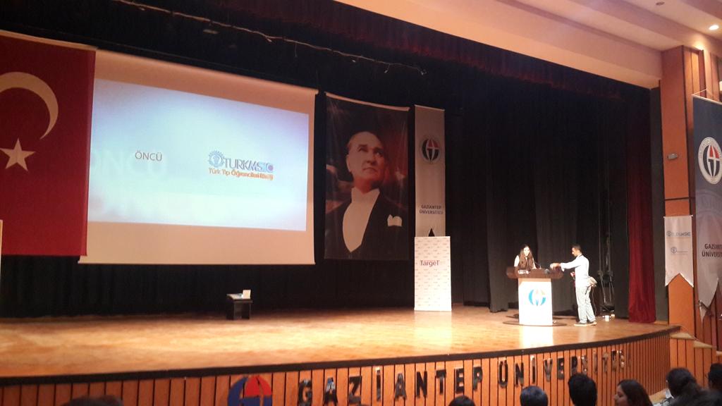 1. Kurultay Gaziantep Üniversitesi Tıp Öğrencileri Birliği ev sahipliğinde başladı.