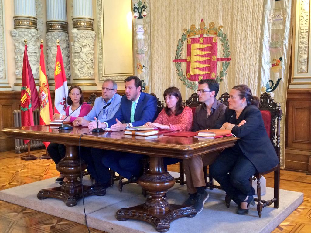 AyuntamientoVLL's tweet photo. El #Ayuntamiento de #Valladolid se suma, por unanimidad de todos los grupos políticos, a la #RedDeCiudadesRefugio http://t.co/yhEjKvHTAS