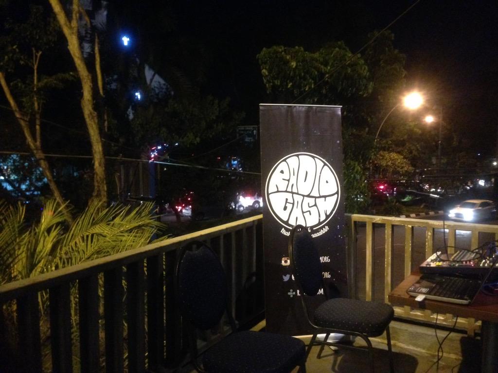 Malam ini kita live streaming di @radiogasmorg , untuk membahas event esok silahkan dengar di radiogasm.org
