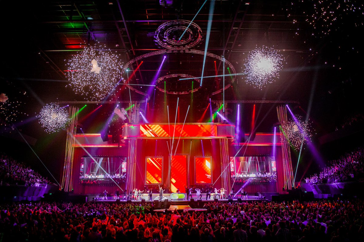 MiC2015NL's tweet photo. Zondag 6 september om 13:20 uur zendt @RTL4 alle hoogtepunten van #MIC2014 uit! Geniet thuis van dit mega-spektakel! http://t.co/iccJFyfw91