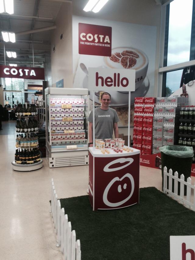 stevesam_uk's tweet photo. Thanks to Jamie and @innocent for supporting us with sampling on kids smoothies @highamspark5327 @jonny_mcq @TJ_Hgt http://t.co/4PUyJ1JHPY