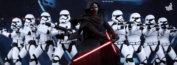 WDWNT's tweet photo. First Look At “Star Wars: The Force Awakens” Premium Collectible Figures From Hot Toys –… http://t.co/zHjPmMiXQR http://t.co/WZhAVAlXMU