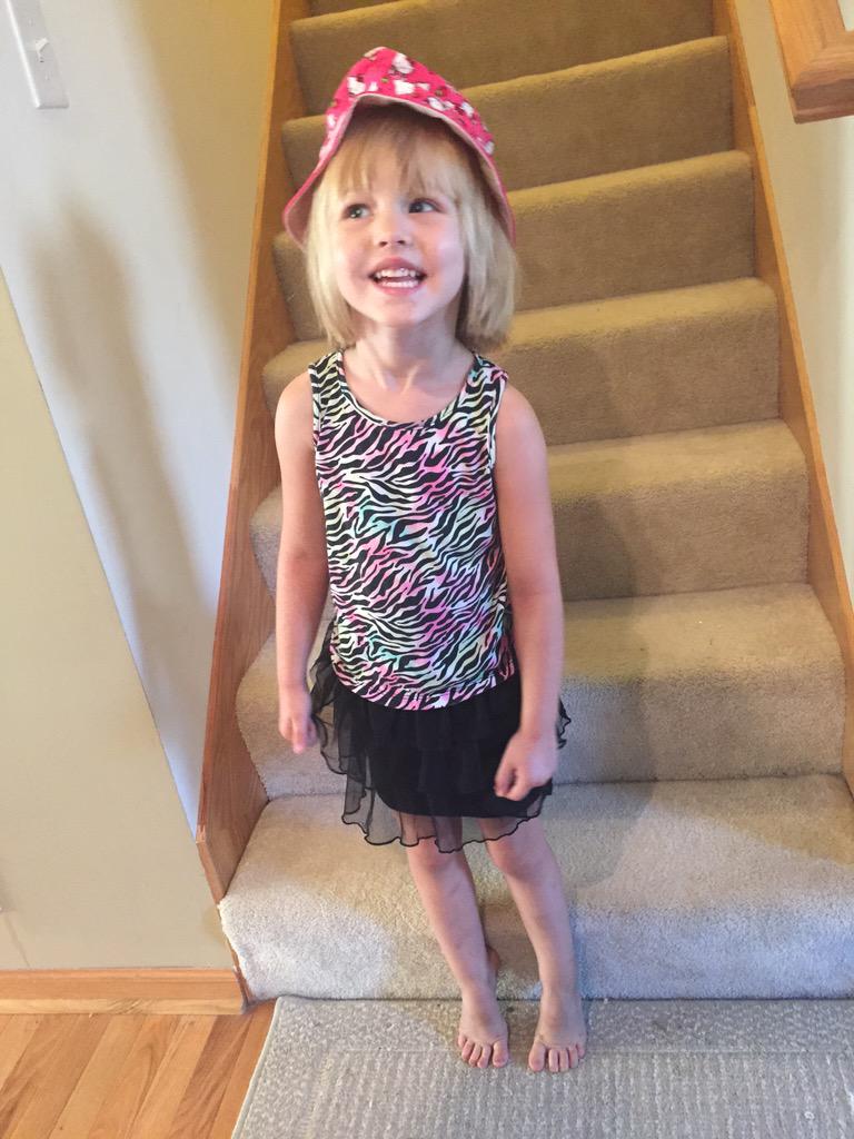 rstanzel's tweet photo. This outfit is in a #statefairbingo game somewhere. http://t.co/EdnRUq8L9l