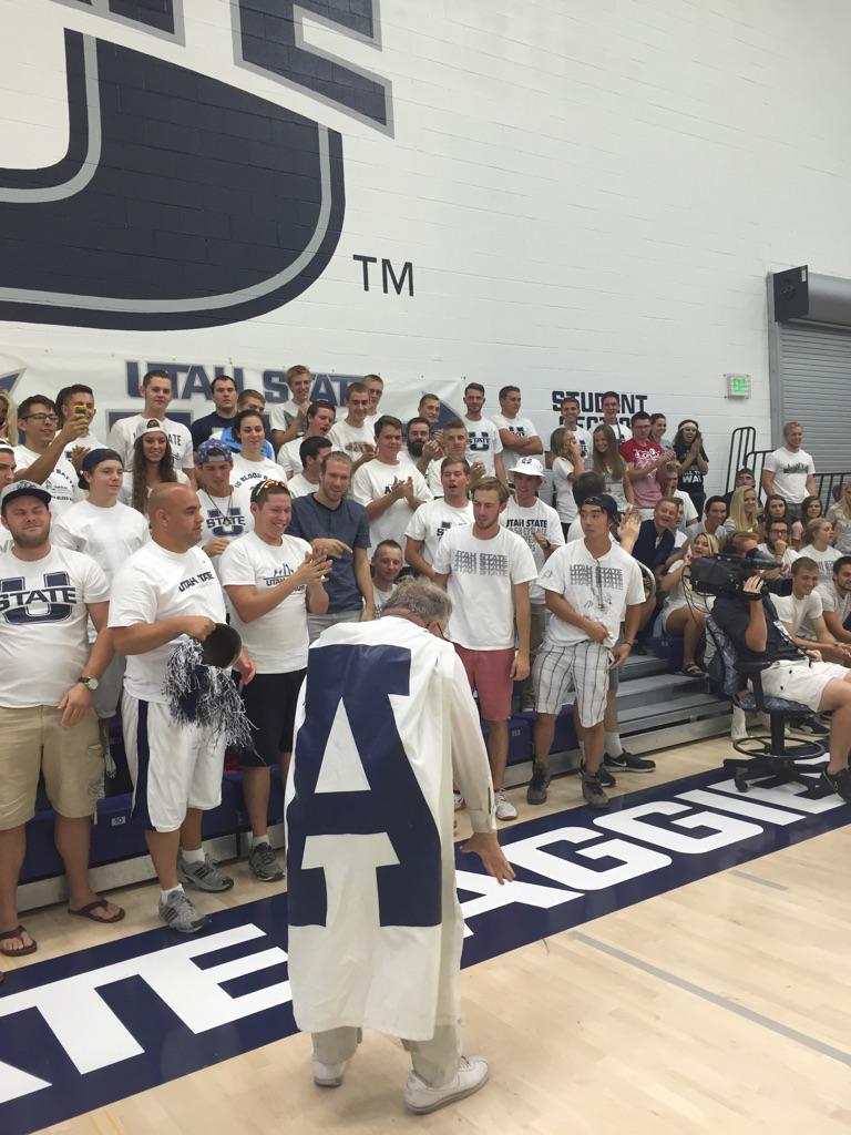 USUVolleyball's tweet photo. GAME DAY TODAY!! Let's see some AGGIE awesomeness tonight at 7 when we play MTSU. #estesmagic @usuHURD @USUAggies http://t.co/Z114raMLEZ