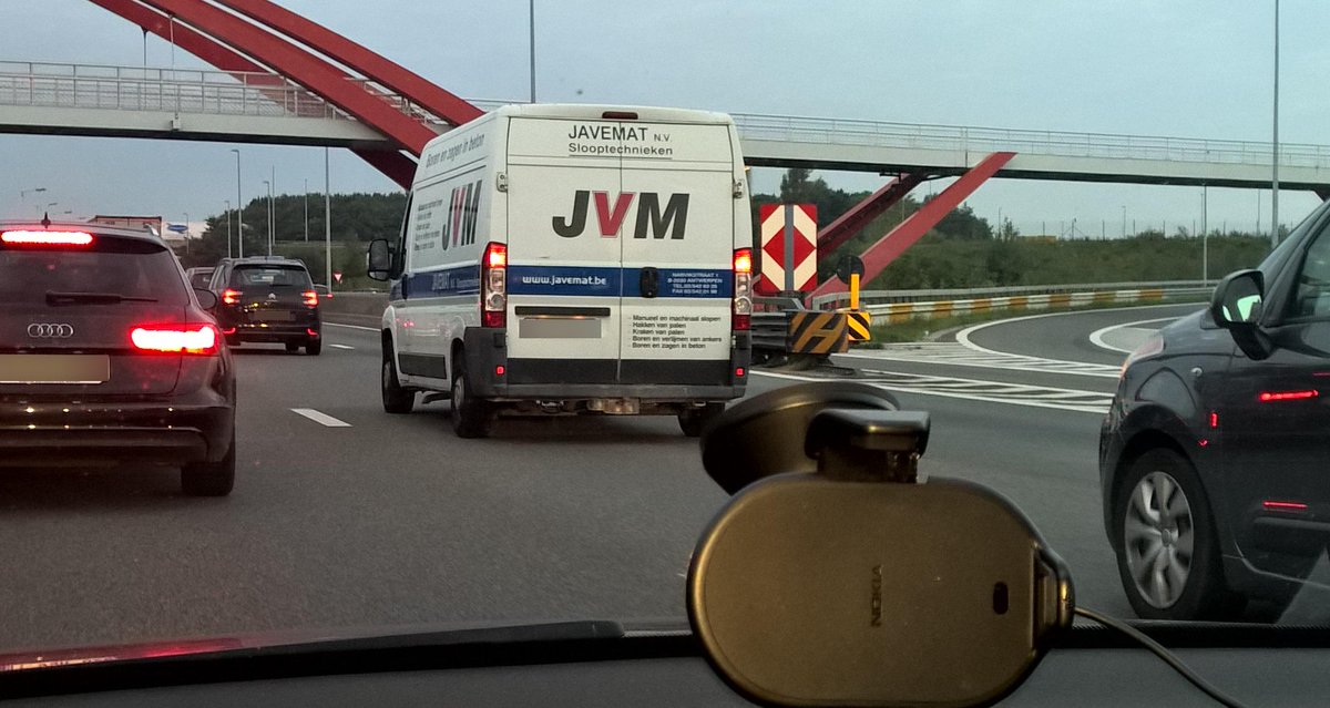 bonny_ken's tweet image. As a #dotnet dev, it's weird to see the #javavirtualmachine at work. Does this deliver compiled code to #javaee devs?