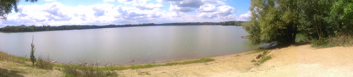 nforbes95's tweet photo. Went for my first run here down the river to the Lac de Maine. It's rather like a sunnier Scotland! #laviefrancais http://t.co/VIqRAhprsB