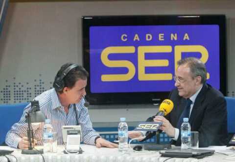 Madrid_Mal's tweet photo. Florentino Pérez: "We couldn’t leave #DeGea stranded" http://t.co/yxT8TI7qi2 #CaseIsClosed http://t.co/YlOJ1WayV8
