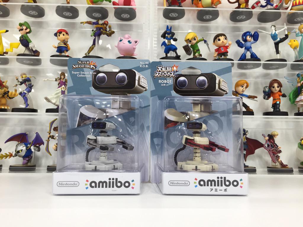 桜井 政博 Masahiro Sakurai 実はロボットのamiiboは 日本版と海外版で色が違います 日本はファミコンカラー 海外はnes Nintendo Entertainment System カラー スマブラにおける1pカラーも 国内外で入れ替わっています Http T Co Muep7yf7qt