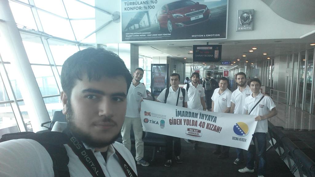 Yunus Emre GÜRCAN (@tefrit) on Twitter photo Sizi haberdar edeceğiz diye uçak kaçıyordu:D Biz Bosna'ya gideriz :) <a href="/gencdernegi/">Genç Derneği</a> @Tika_Turkey Sizi haberdar edeceğiz diye uçak kaçıyordu:D Biz Bosna'ya gideriz :) <a href="/gencdernegi/">Genç Derneği</a> @Tika_Turkey