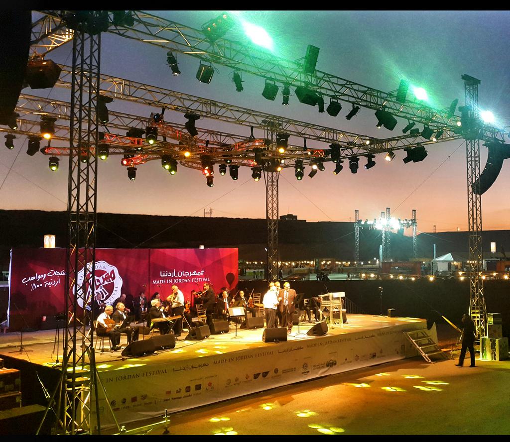 ZaynaHamarneh's tweet photo. @DozanAwtar will be performing tonight at @MadeinJoFest see you all tonight xo 
#MadeinJoFest #Jo #مهرجان_أردننا http://t.co/fzBIKd7rnL