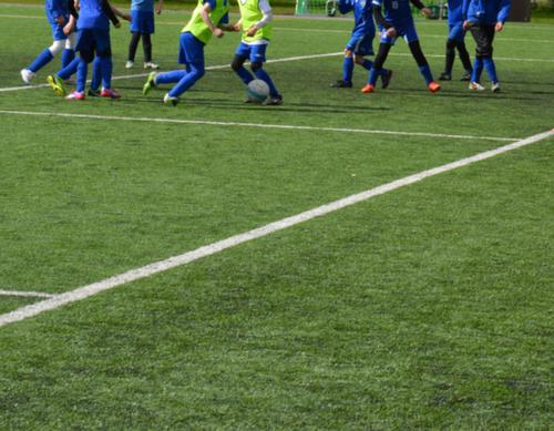 achmea's tweet photo. "Mannenvoetbal kan nog heel veel leren van het  vrouwenvoetbal" @jdvdzee http://t.co/6hq5R5Whn4 #solidariteit http://t.co/hOwqKE5Orl