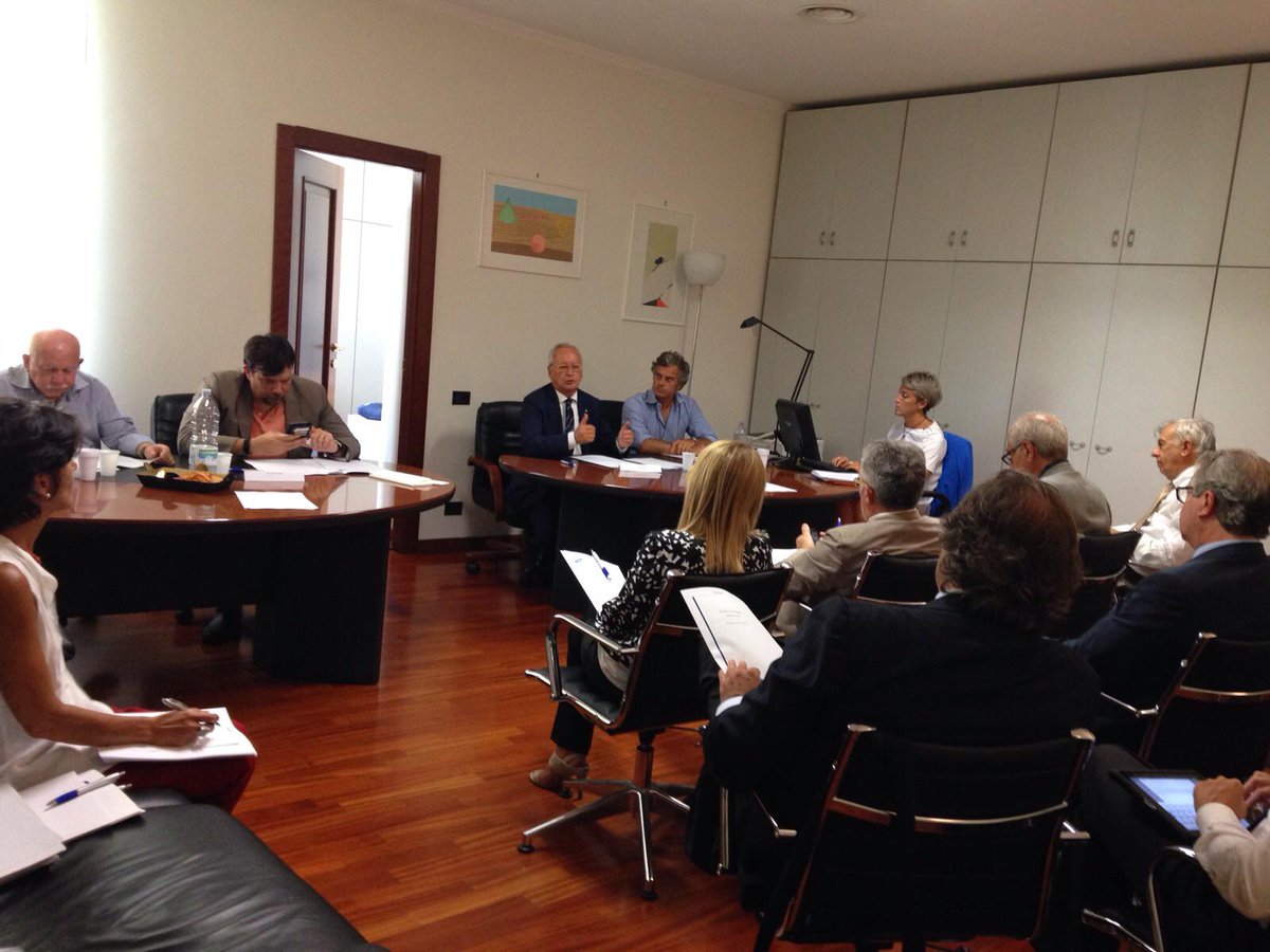 E' in corso a #Roma la riunione della Consulta delle Categorie <a href="/Confapi/">Confapi</a>