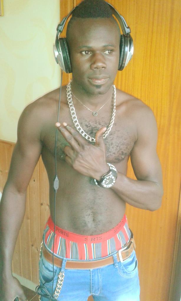 DembDial's tweet image. 