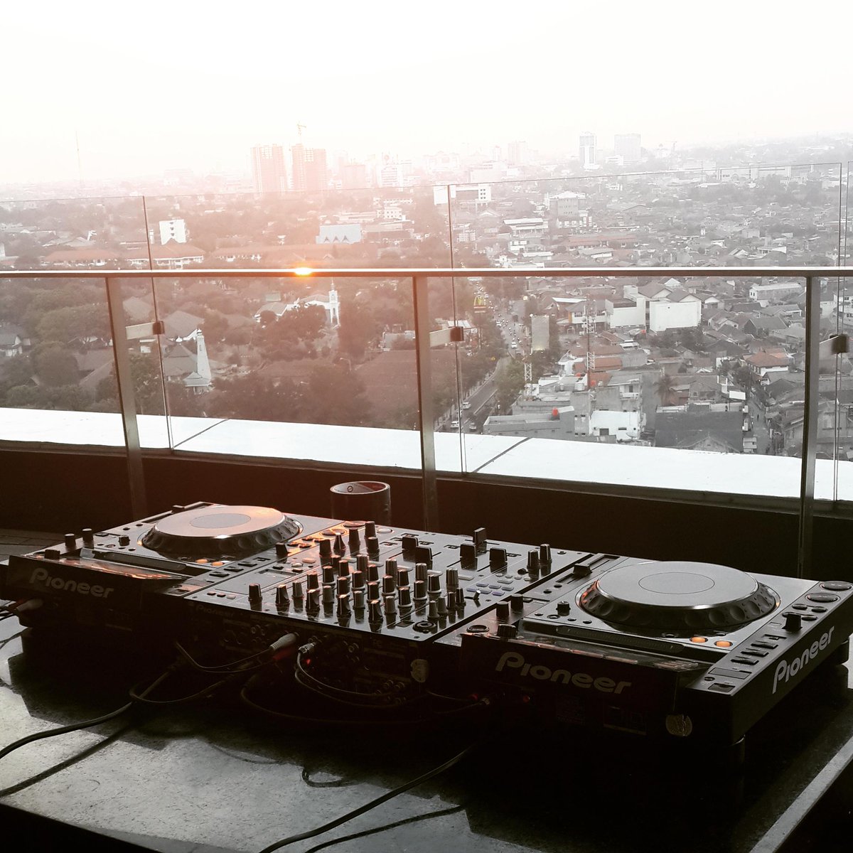 Get ready for #FRIDANCE