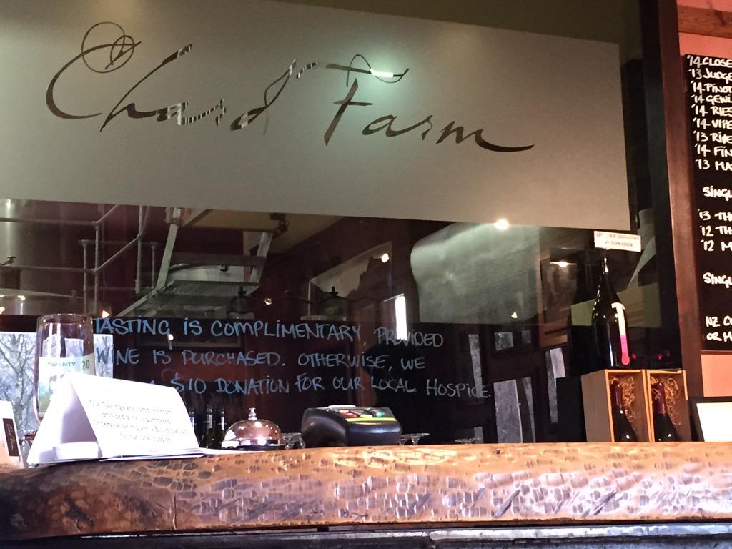 vicki_woods_au's tweet photo. The Mata-Au PinotNoir was a cracker at #ChardFarm #NoWineDogHere @zappafaye @TurtleWineGirl @squirrel8870 @Jai1107 http://t.co/aWCn4ReqTR