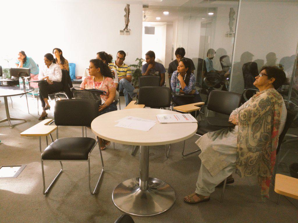 Sairee's tweet photo. #CoachDay in progress #GrowWithSHEROES http://t.co/UtyGEkM04l