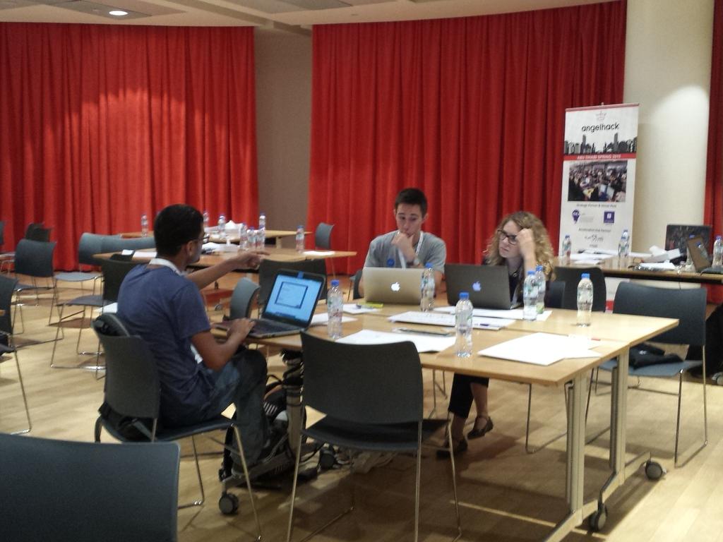 AngelHack Dubai tweet media