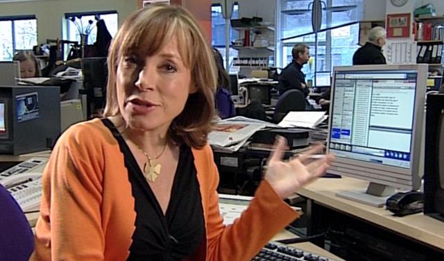 Writing TV intros and headlines - Too much, boring. Too little, confusing <a href="/sianwilliams100/">Dr Sian Williams</a>
bbc.in/1JAG6jq