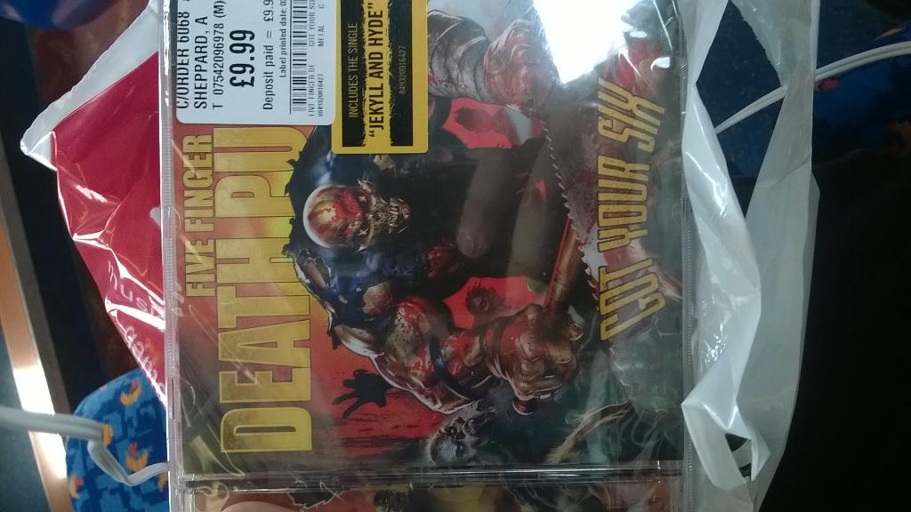 BlueTrying's tweet image. I just got the new @FFDP album. #GOTYOURSIX