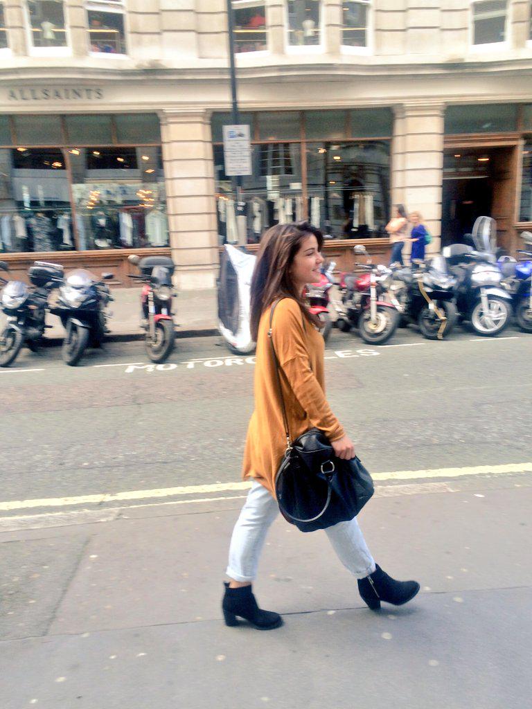 MundoMund's tweet image. Otoño /invierno . No seguimos el tiempo seguimos la moda   eleternolujo.blogspot.co.uk/2015/09/siguie…