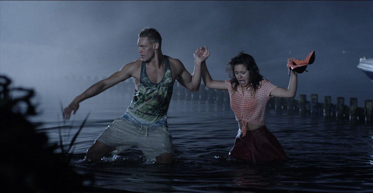 Daar is die dan: de eerste foto van @ferrydoedens als Tim in #Sneekweek!