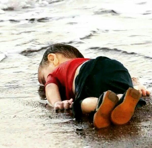dubaimobiledev's tweet photo. Mankind has proven to be the most destructive species In the world.. #AylanKurdi rest in peace you little angel.. http://t.co/HLLkSU4gH8