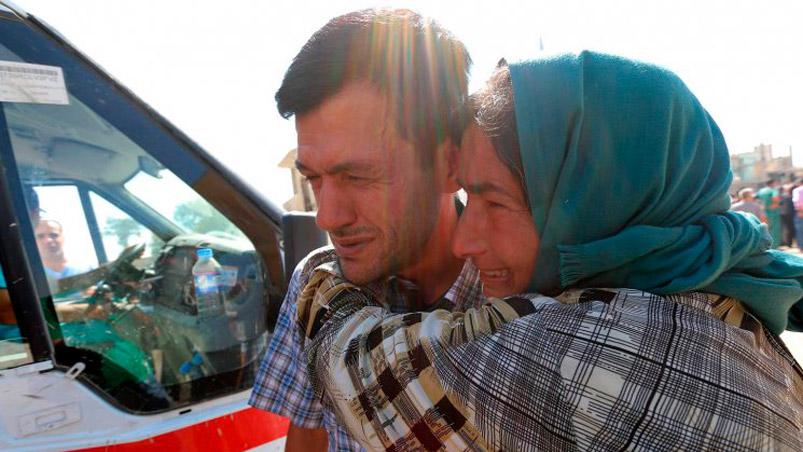 El doloroso entierro de Aylan, su hermano y su mamá en Siria. 
eldoce.tv/mundo/el-dolor…