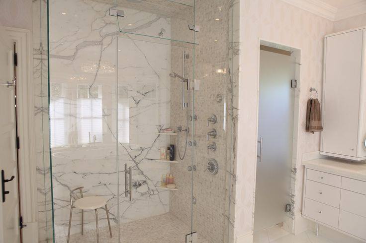 PCMnow_Inc's tweet photo. Timeless, elegant and relaxing – you're spoilt for choice with @PCMNowOakville #luxurybathroom designs! #pcminc http://t.co/9lh3mCCvH3