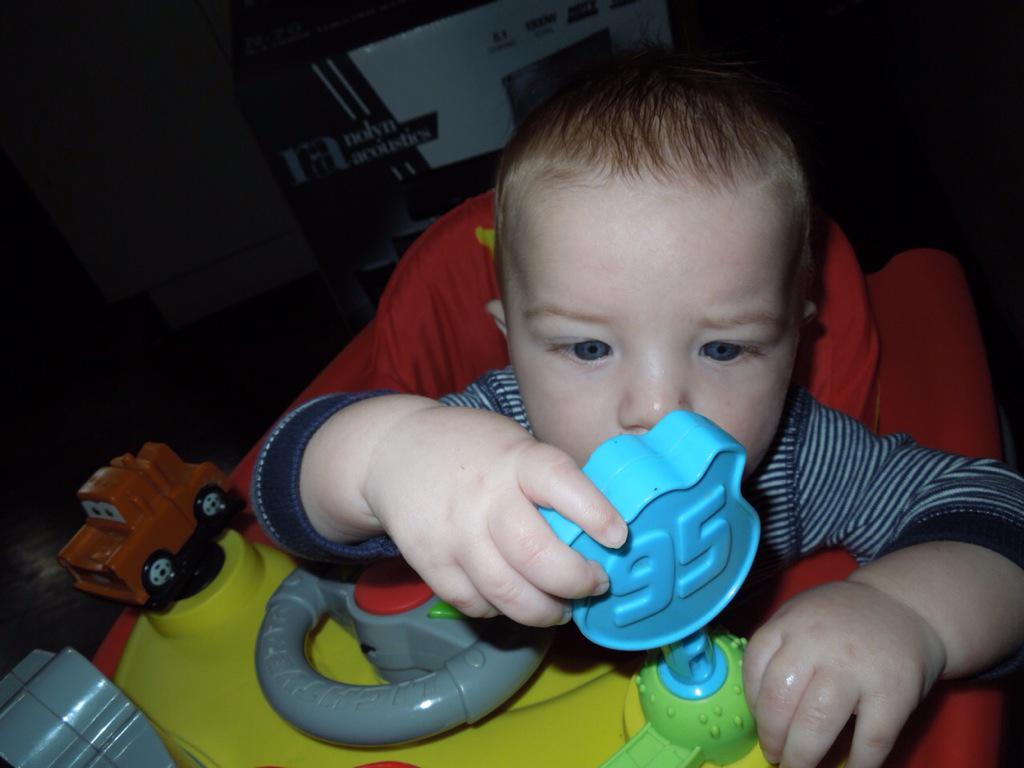 SpacemanPope's tweet image. My beautiful son!! #ilovethisboy #blueyes like a lil #franksinatra #beautifulbabies #gerber @GerberLife @Pampers