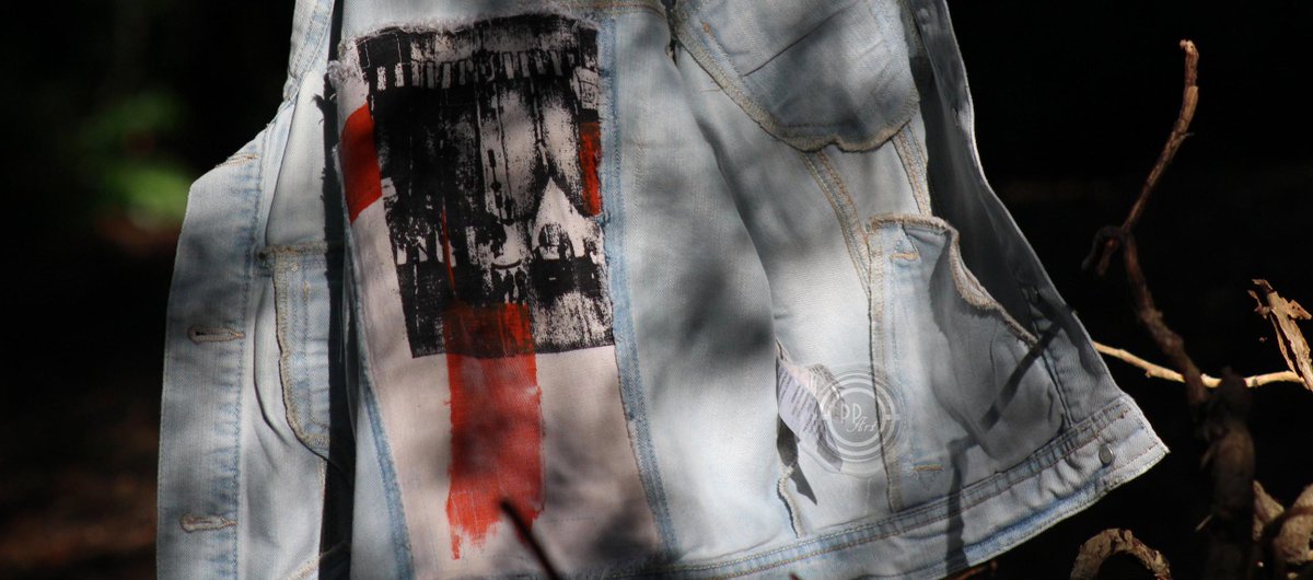 revibe_d's tweet photo. Female reVIBE.d denim jacket now ready for the new owner : http://t.co/LHtB29mYrR http://t.co/CKZOiPpRuI