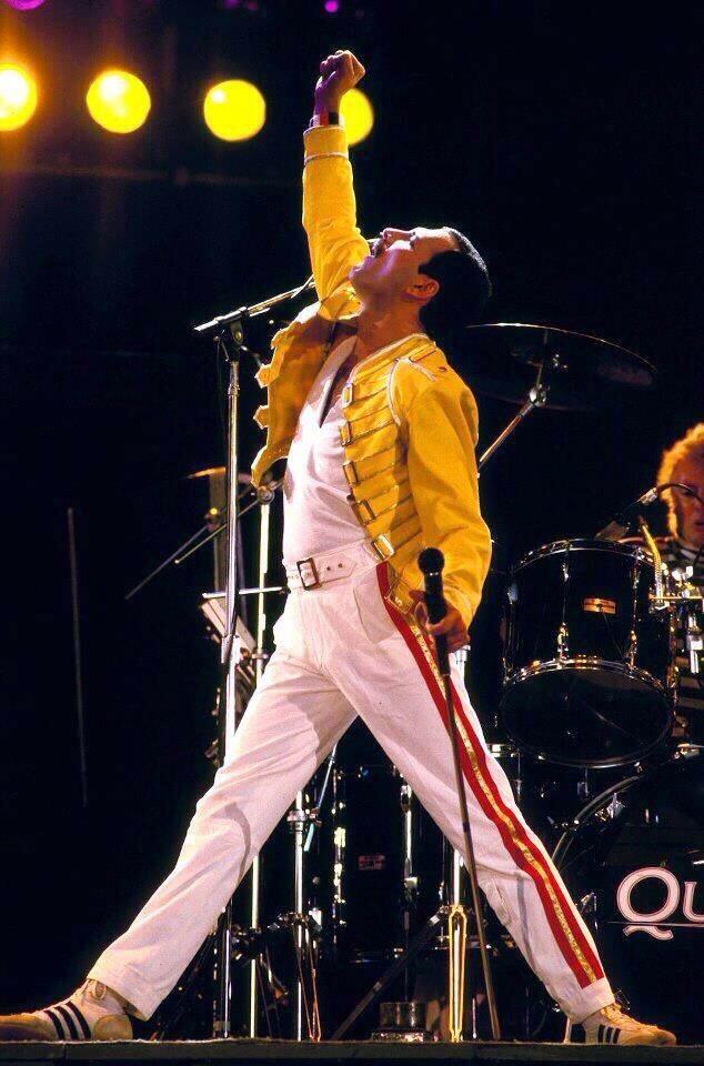 Happy Birthday Freddie Mercury!
Thank You For Leaving Nice Songs.
Love You Foreveeeer   