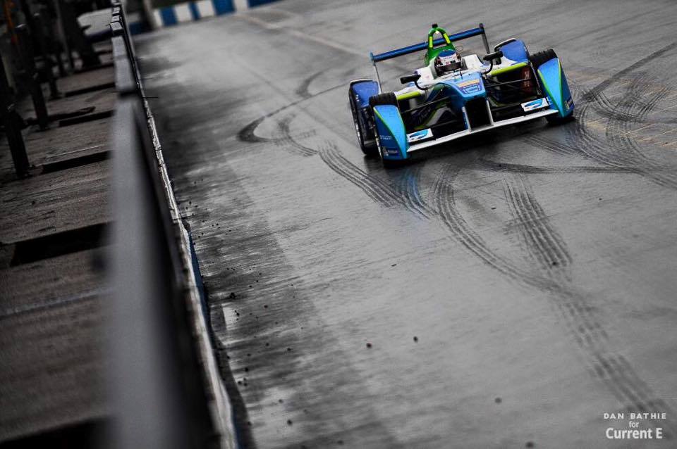 1SDuran's tweet photo. Nuevo auto #10 @TrulliFormulaE 🇨🇭
New car #10 #FormulaE #TeamSD 🇲🇽 http://t.co/tzHzwgl8Dp