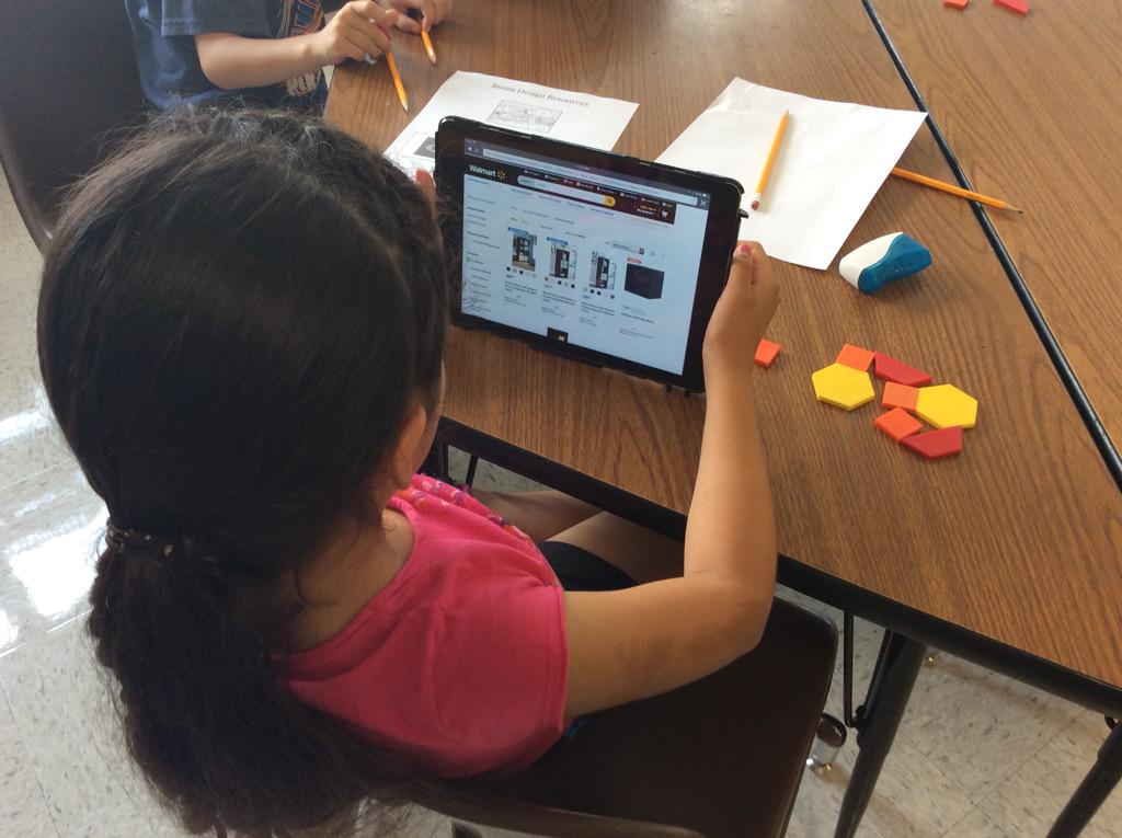 Level2Inquiry's tweet photo. Researching and redesigning the classroom! Today we're #interiordesigners #HawStem http://t.co/6ZeVwLRczo