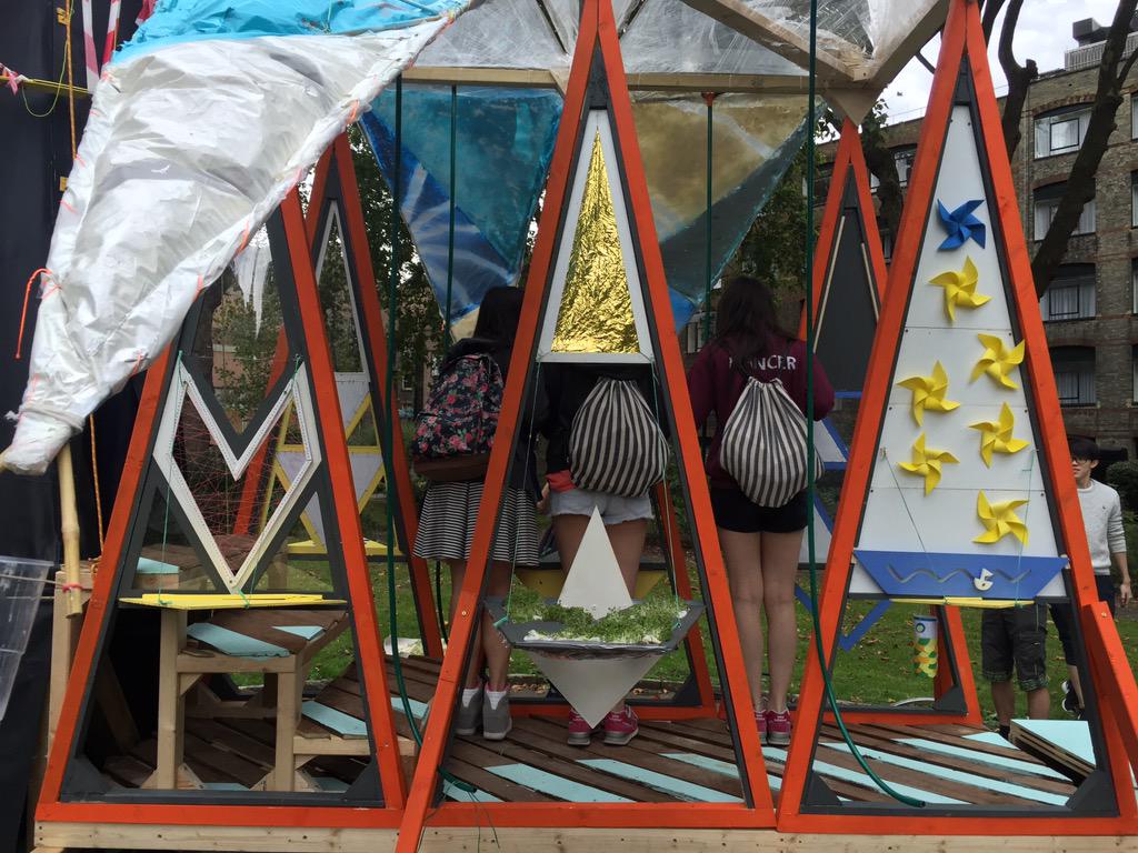 Farlie01's tweet photo. Amazing final public installation created by the students of Bartlett Summer School! @BartlettArchUCL http://t.co/YyN4I9Jjk8