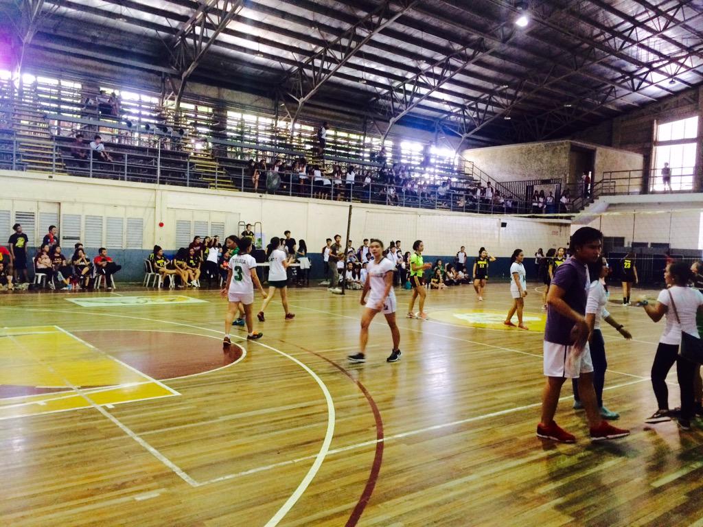 theluigitorres's tweet photo. College of Nursing and Allied Medical Sciences Day 2 at Holy Angel University. 😂 #GoNursing #GoMedtech http://t.co/gmwMMuD3Qq