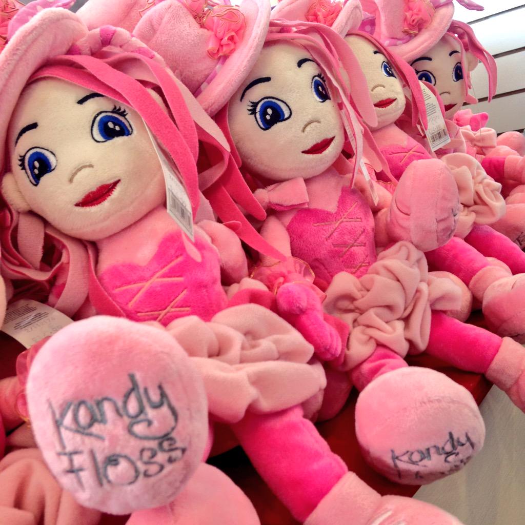 EntsTeamBPB's tweet photo. Take a #KandyFloss @Pleasure_Beach #Doll Home with you, #Kandyfloss loves her new doll #Blackpool #BPB http://t.co/AqdWJTCuT9