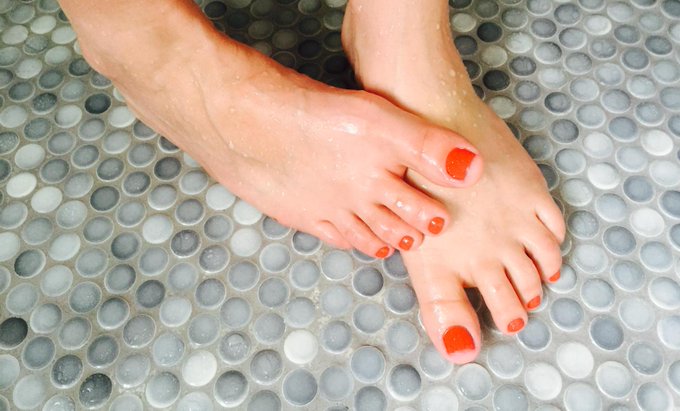 Be My toe ring, while I brainwash you. I might just allow you call Me on @NiteFlirt today https://t.co/J4ildJ6hdP<a href="/tag/tattoo"class="tags"><span>#tattoo</span></a>