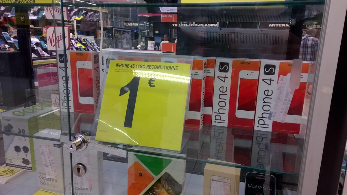 GradeZero2015's tweet photo. Retrouvez nous chez Auchan #Auchan #GradeZero http://t.co/jwPft6oE8B