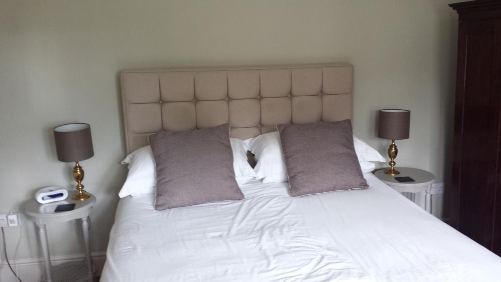Dory1156's tweet photo. Check out our delightful room #Churchbank B &amp; B #Beaumaris #Anglesey Very nice. Exceeded our expectations 😊👌🌟⭐🙌👍 http://t.co/ZWc2nP0eRc
