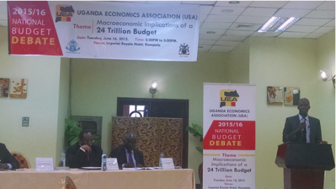 AidData's tweet photo. #FirstTranche: #Uganda looks east to #China for infrastructure financing. http://t.co/FqaD4jb6rD #chinainafrica http://t.co/XhYd8g8eH4