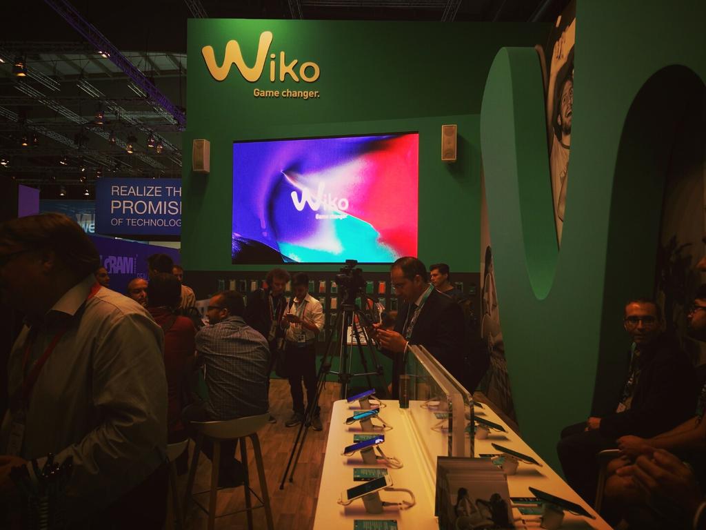 xatakandroid's tweet photo. En la presentación de nuevos dispositivos Wiko en #IFA15 http://t.co/d9ImF9Xg8O