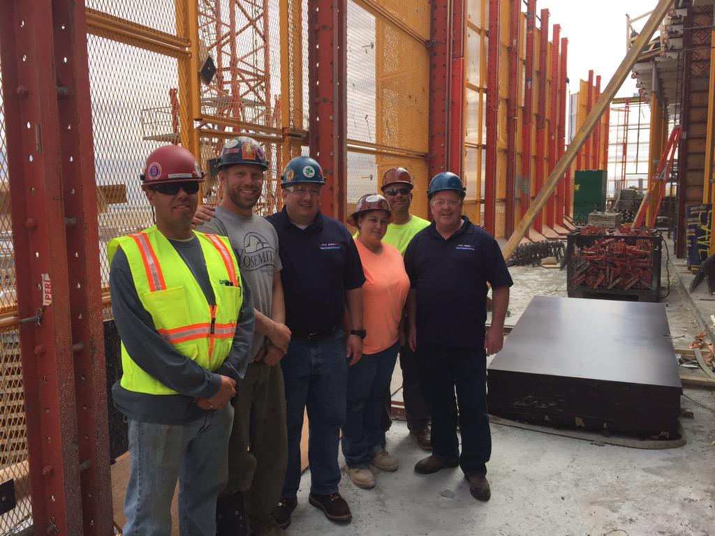 busagent12's tweet photo. Great visit with the crew at top of #1franklin proud of the work they're doing for @JCCannistraro #600+ft #UAProud http://t.co/iltYI9jXOd