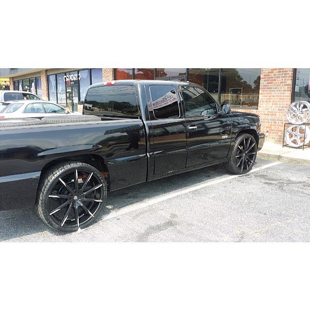 wheelnationusa's tweet photo. Fresh Install: @lexaniwheels CSS15 in 26" on an SS Silverado. 0 Down / no credit check / 90 Day Same as Cash http://t.co/dv5YJhLEGv