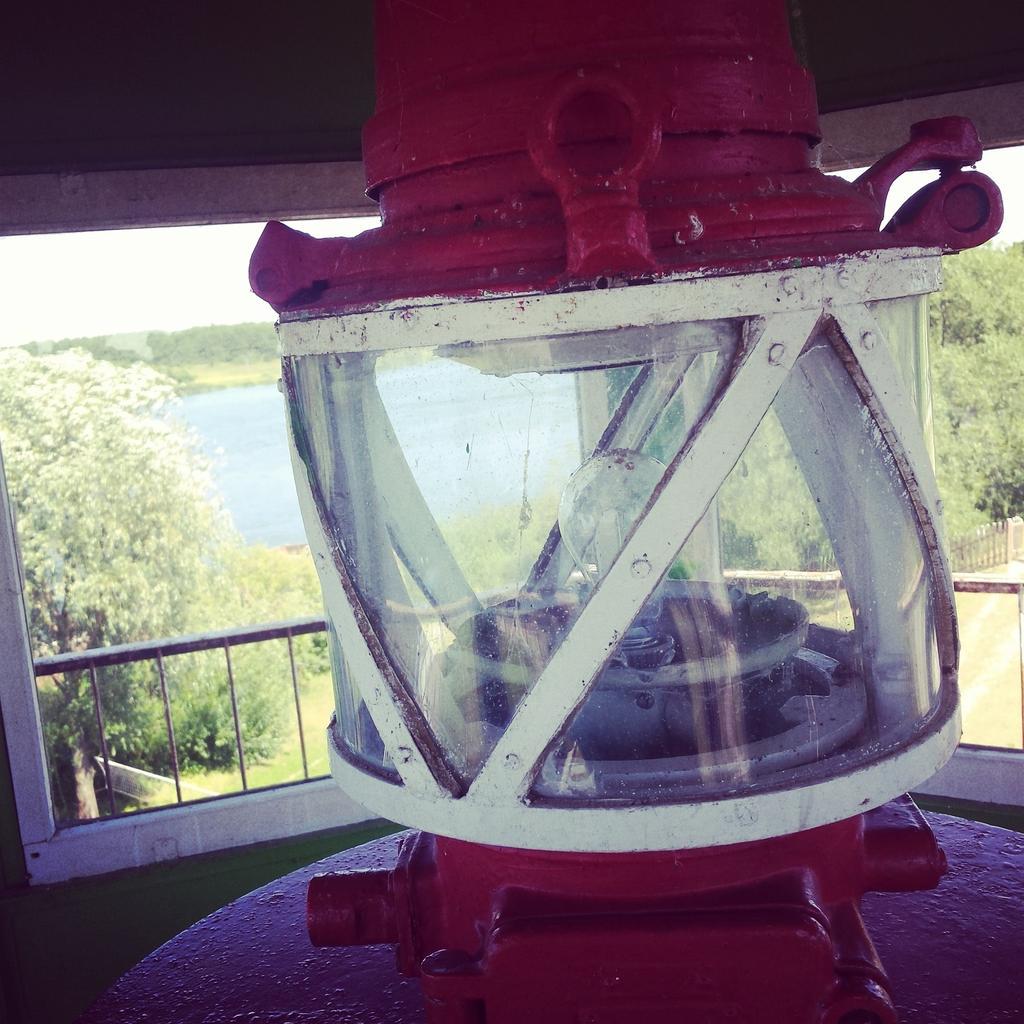 enewiera's tweet photo. #lighthouse http://t.co/h87scI4CiT