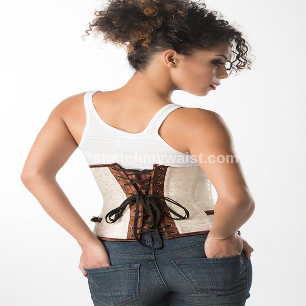 SnatchMyWaist's tweet photo. We love it when those favorite #jeans fits just right! #fashion #likeforfolow #LadiesinLevisID http://t.co/YZxCP3P2wz