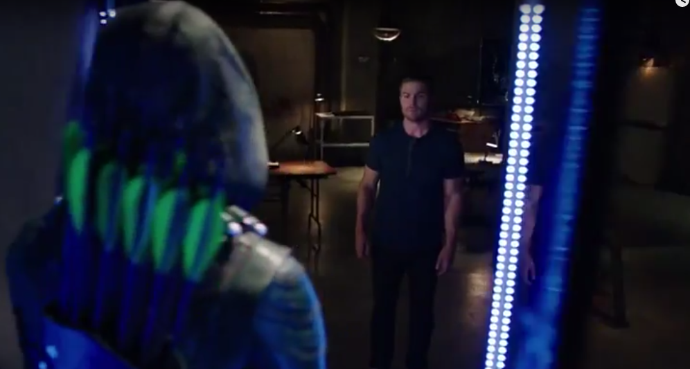 felicirysmoak's tweet photo. "WIFE SEMPRE FAZENDO UM BOM TRABALHO" #ArrowSeason4Trailer http://t.co/5QbFi0bSR6